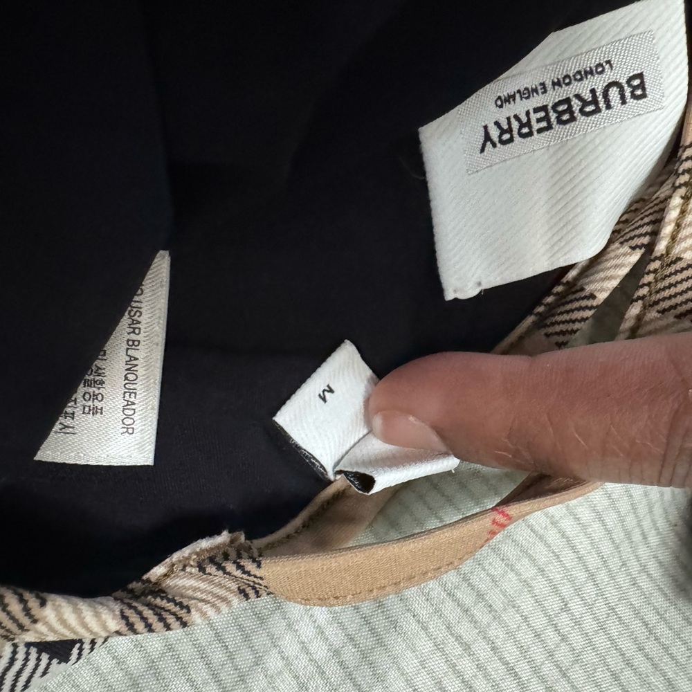 Burberry Beige Plaid Lining with Black Interior!